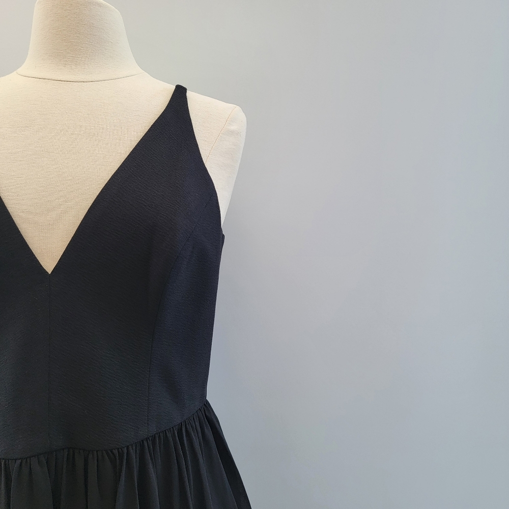 Dress the Population Alicia Black Dress Size Large Full Skirt Pleated Minimalist - Picture 11 of 15